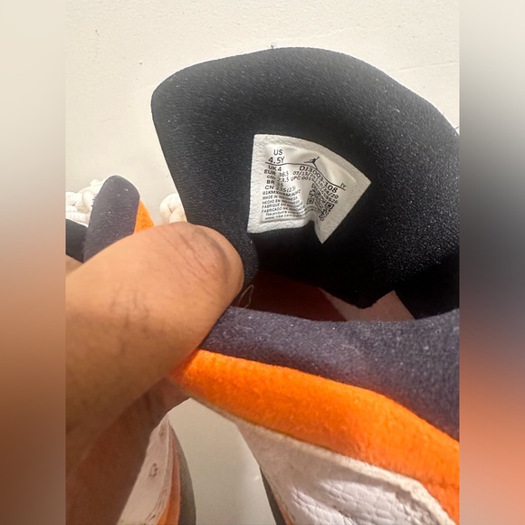 Jordan Retro 13s “Starfish” size 4.5 GRADE SCHOOL - Picture 3 of 6